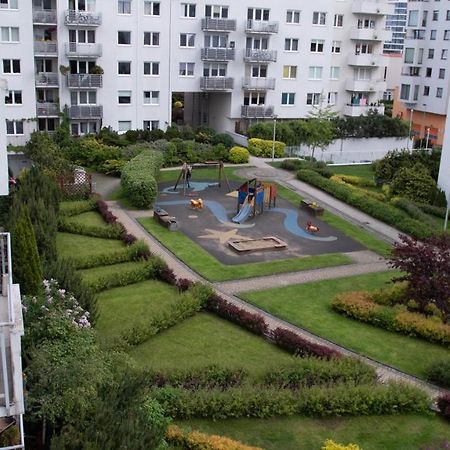 Apartament Reagana Niedaleko Morza Гданск Екстериор снимка