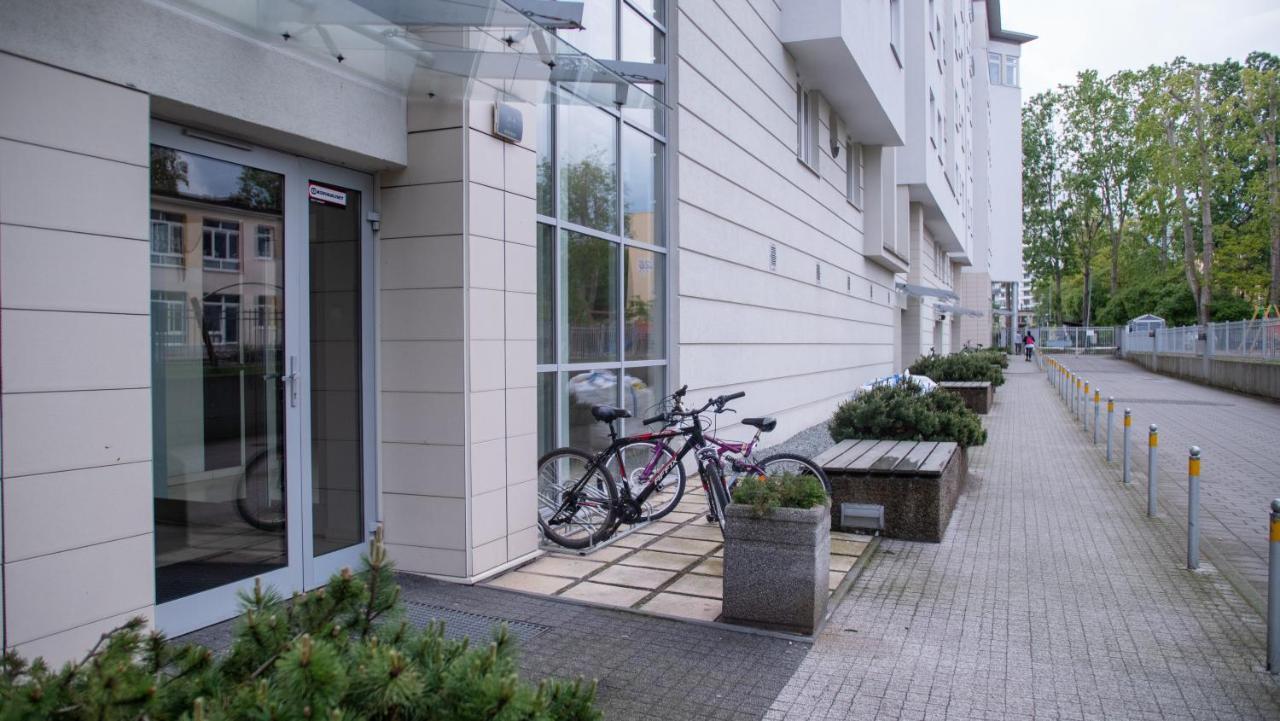 Apartament Reagana Niedaleko Morza Гданск Екстериор снимка
